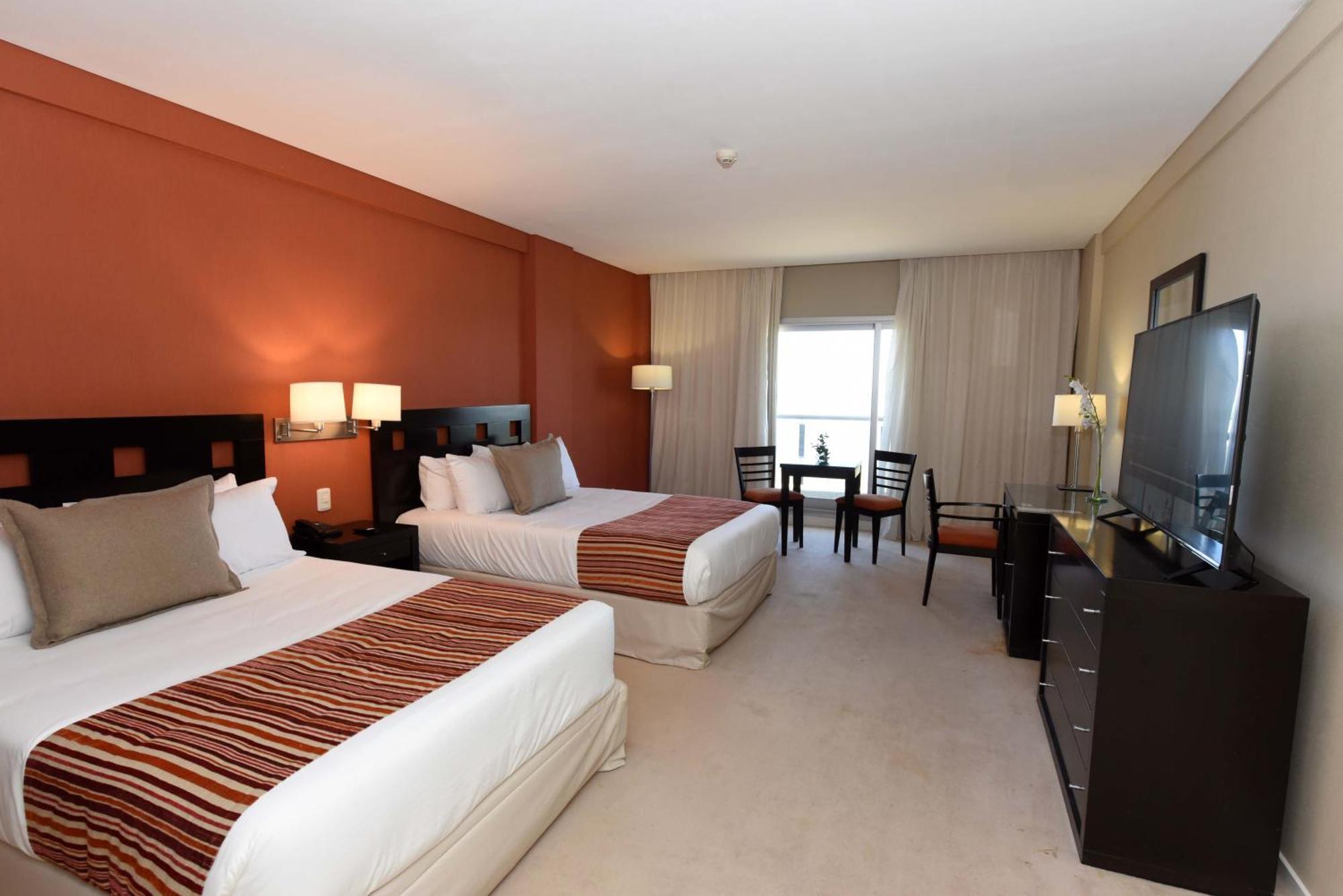 Hotel Camberland &