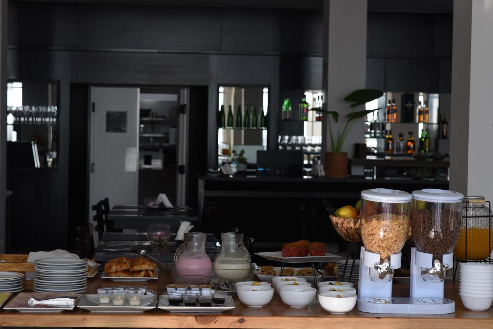 Hotel Camberland &
